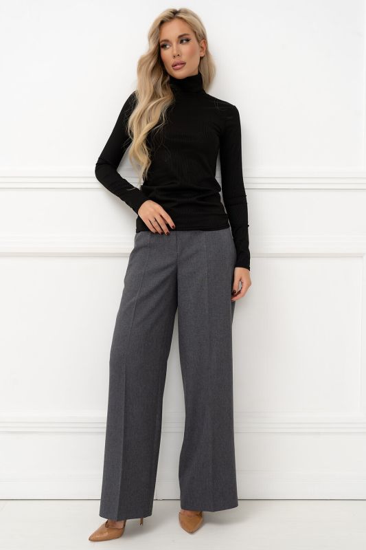472626 Open-style Turtleneck
